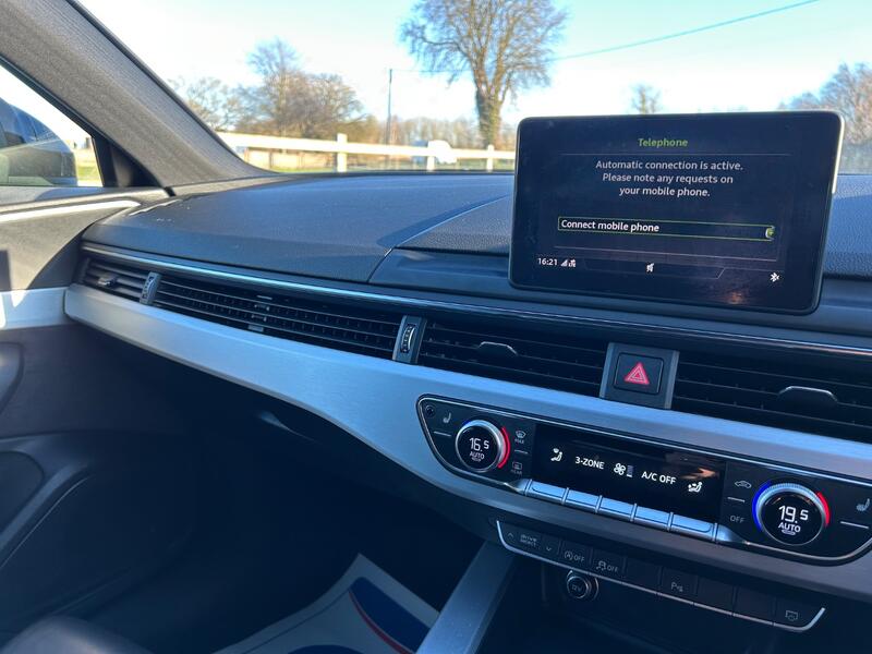 AUDI A4 AVANT