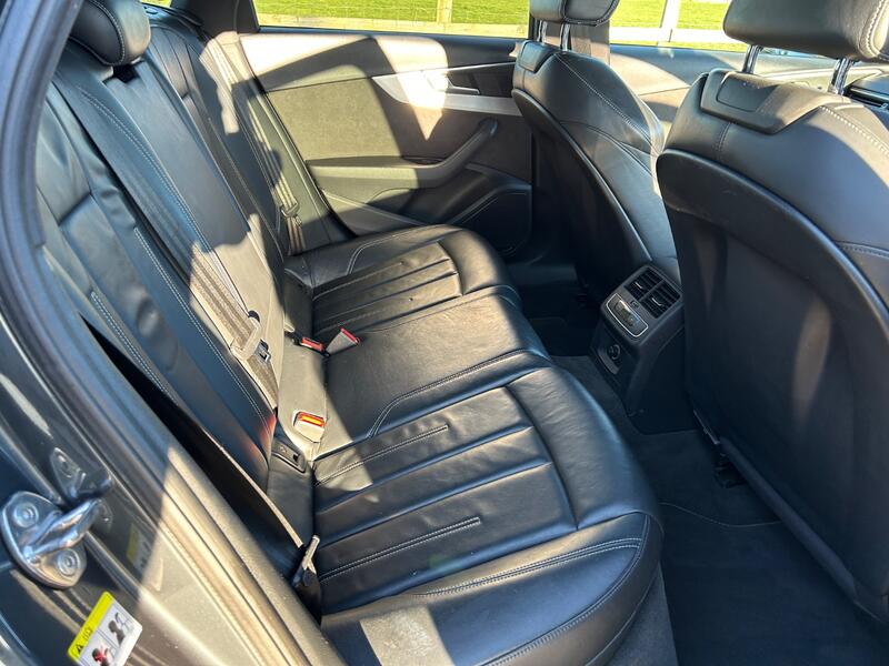AUDI A4 AVANT
