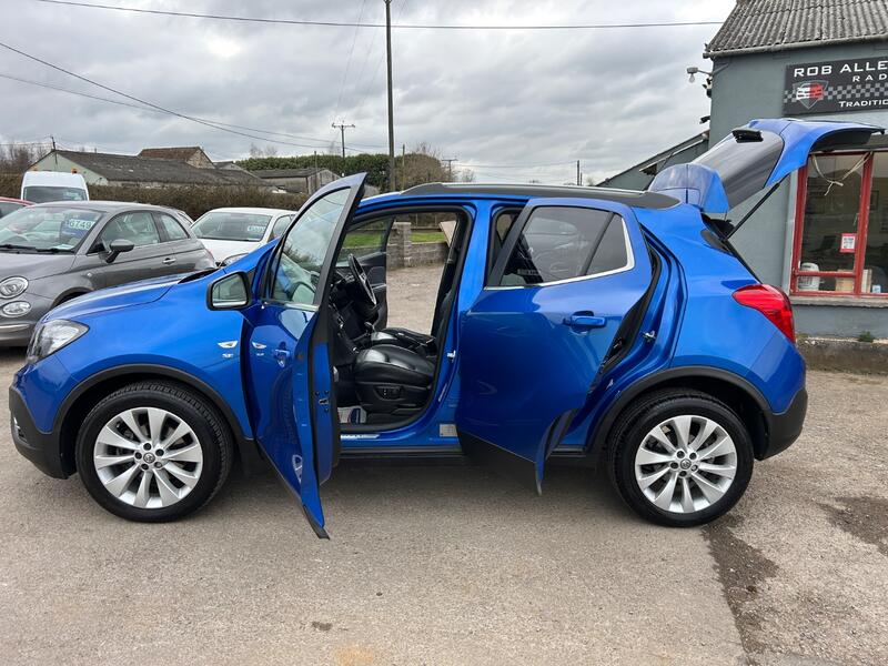 VAUXHALL MOKKA