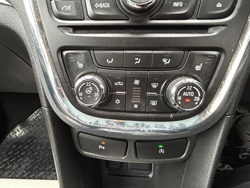 VAUXHALL MOKKA