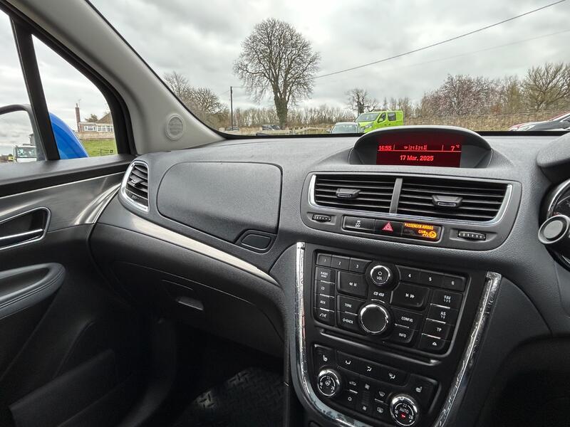 VAUXHALL MOKKA
