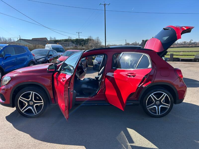 MERCEDES-BENZ GLA CLASS
