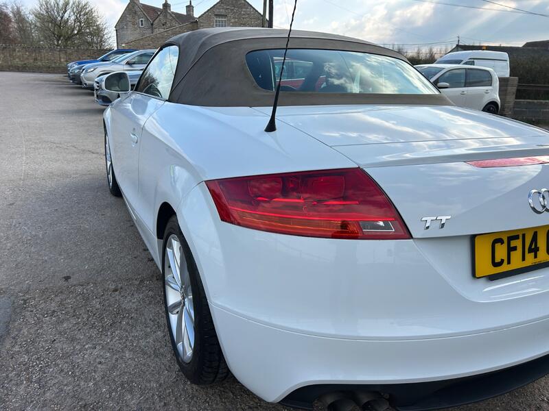 AUDI TT