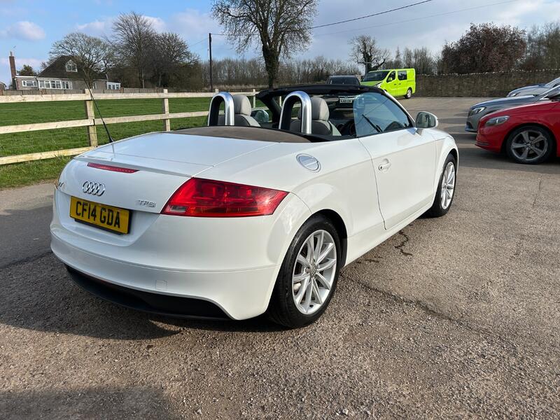 AUDI TT