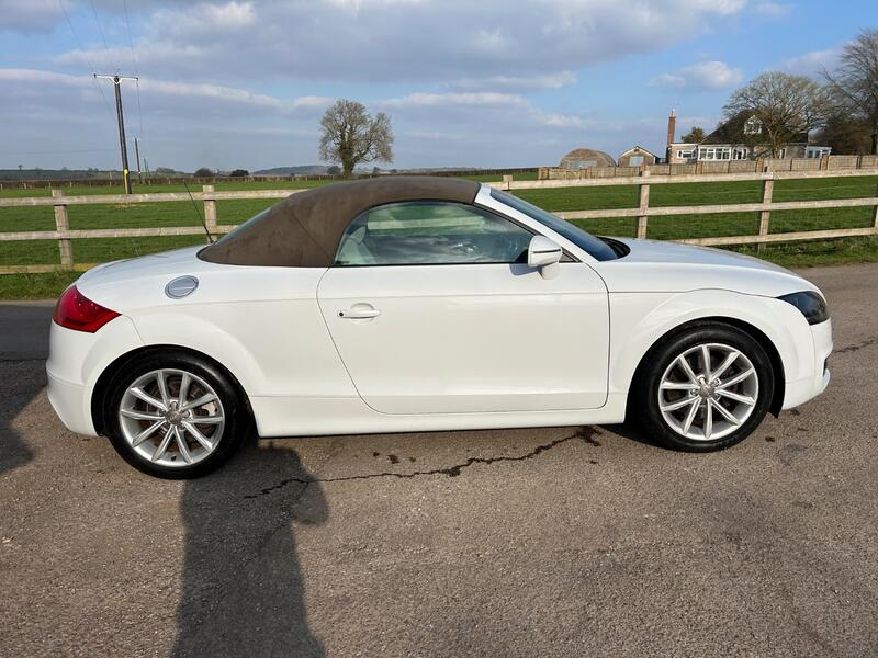 AUDI TT