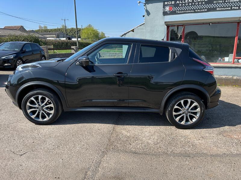 NISSAN JUKE