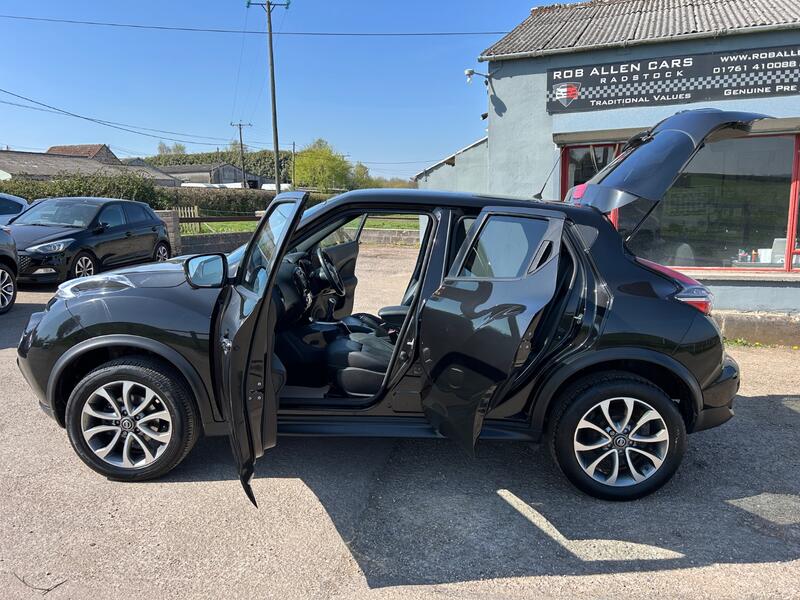 NISSAN JUKE