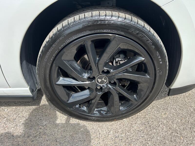 DS AUTOMOBILES DS 3