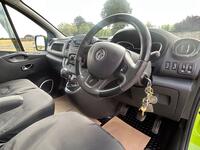 VAUXHALL VIVARO