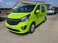 VAUXHALL VIVARO