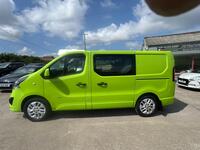 VAUXHALL VIVARO