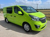 VAUXHALL VIVARO